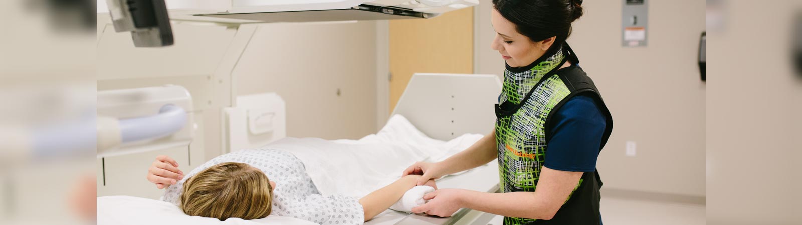 SpecialtyCenterII(L180210180)_Radiology-1600x450